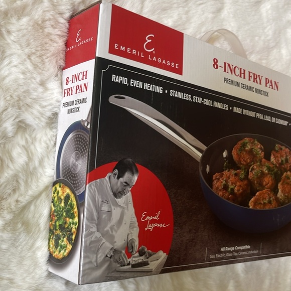 New in original box 8-inch premium ceramic nonstick fry pan with stay-cool handβ - Picture 4 of 9